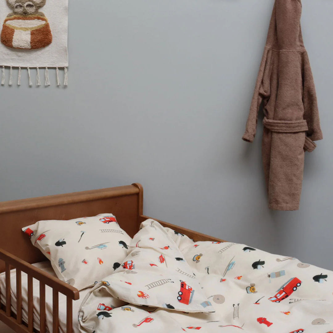 By Mats Juniorsengetøj, Fire Fighters